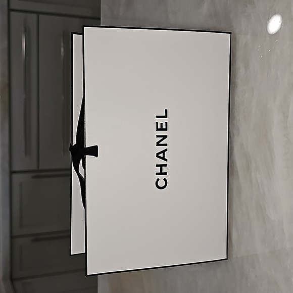 Chanel Gift Bag, Embossed Draw String Bag, Chanel Mascara, Sublimage Beauty NWT - Picture 6 of 8